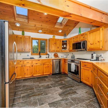 Mountain Blue Vista - Luxury Retreat Near Ski Resorts With Pond, Firepit And Hot Tub Windham Bagian luar foto