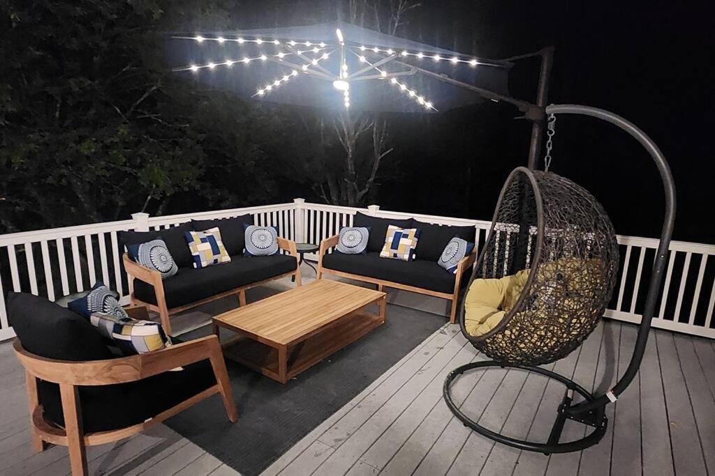 Mountain Blue Vista - Luxury Retreat Near Ski Resorts With Pond, Firepit And Hot Tub Windham Bagian luar foto