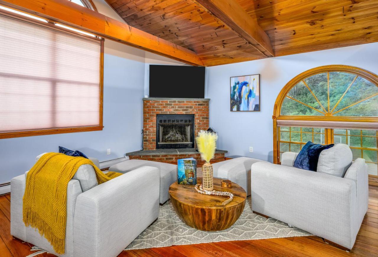 Mountain Blue Vista - Luxury Retreat Near Ski Resorts With Pond, Firepit And Hot Tub Windham Bagian luar foto