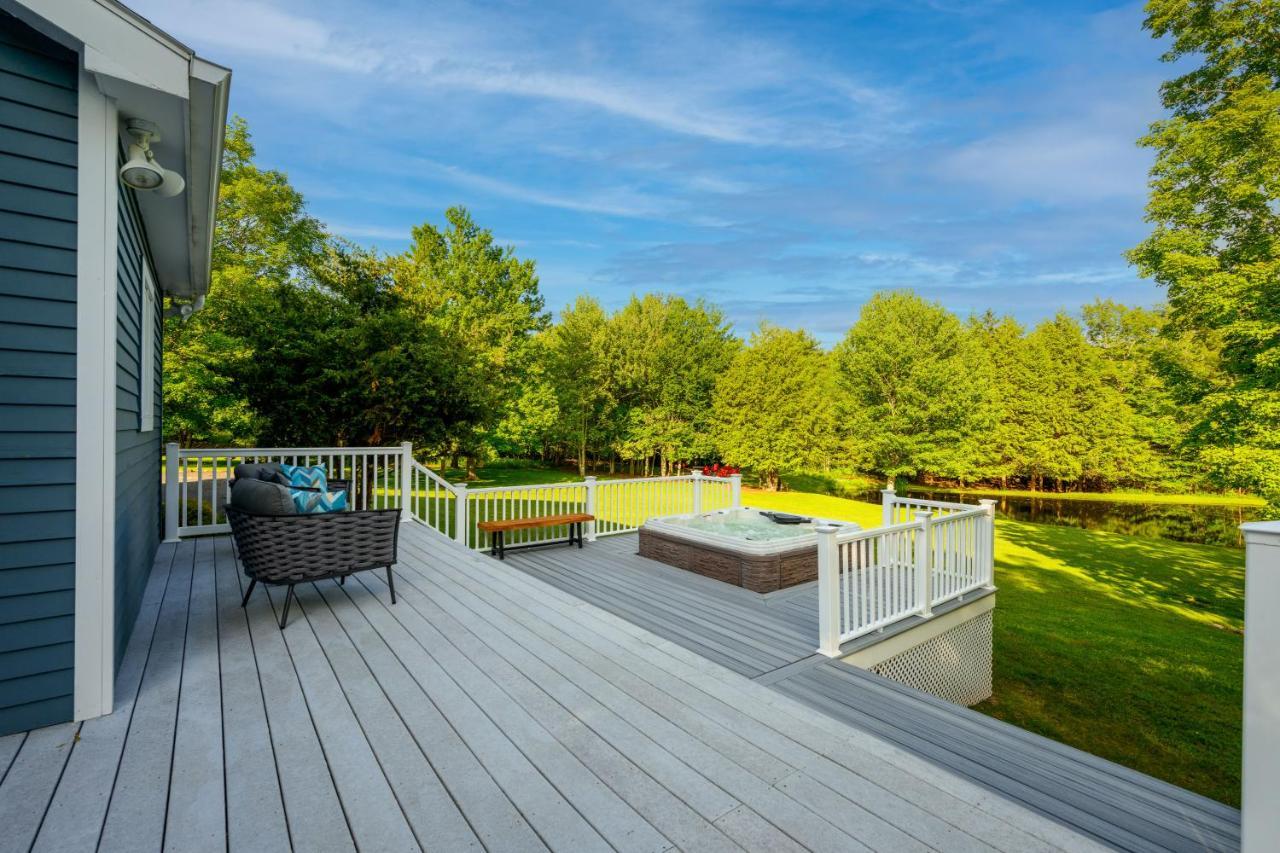 Mountain Blue Vista - Luxury Retreat Near Ski Resorts With Pond, Firepit And Hot Tub Windham Bagian luar foto