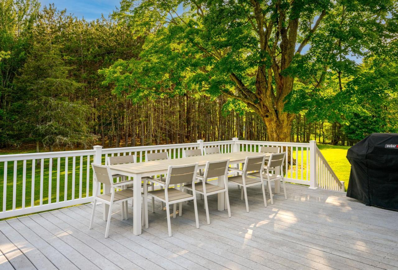 Mountain Blue Vista - Luxury Retreat Near Ski Resorts With Pond, Firepit And Hot Tub Windham Bagian luar foto