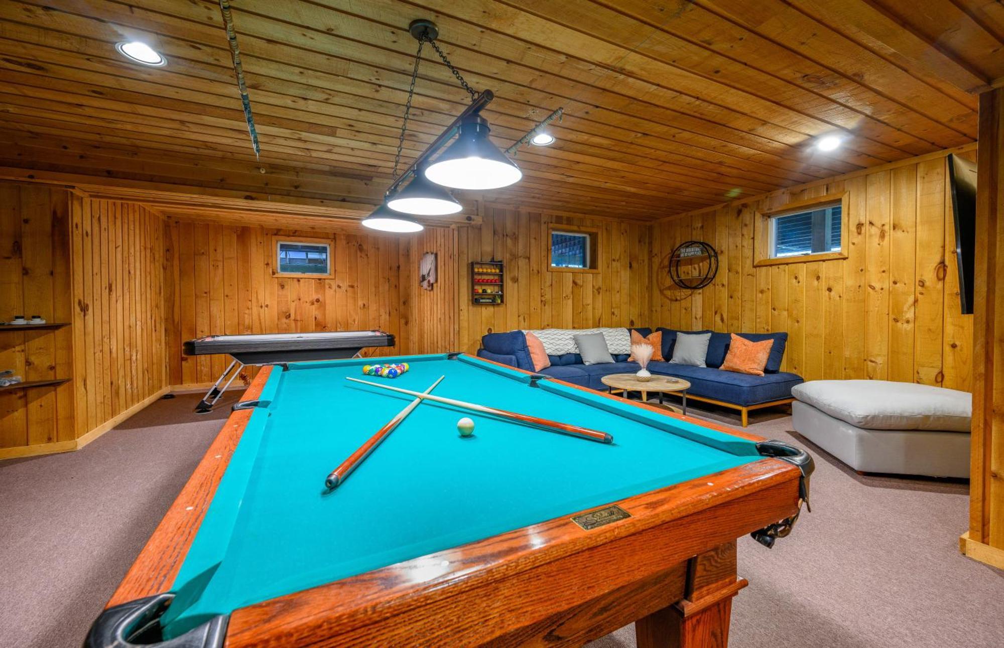 Mountain Blue Vista - Luxury Retreat Near Ski Resorts With Pond, Firepit And Hot Tub Windham Bagian luar foto