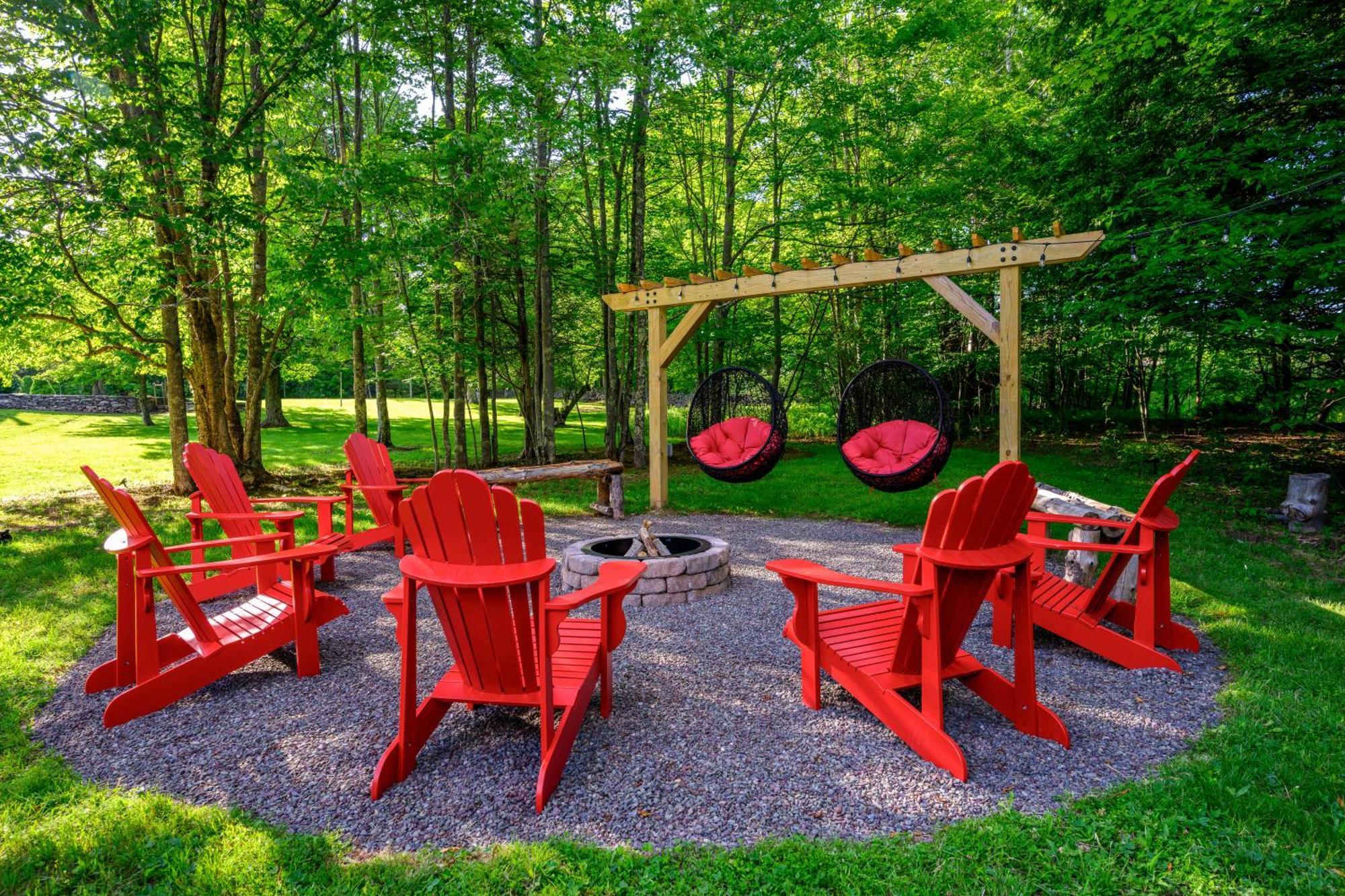 Mountain Blue Vista - Luxury Retreat Near Ski Resorts With Pond, Firepit And Hot Tub Windham Bagian luar foto